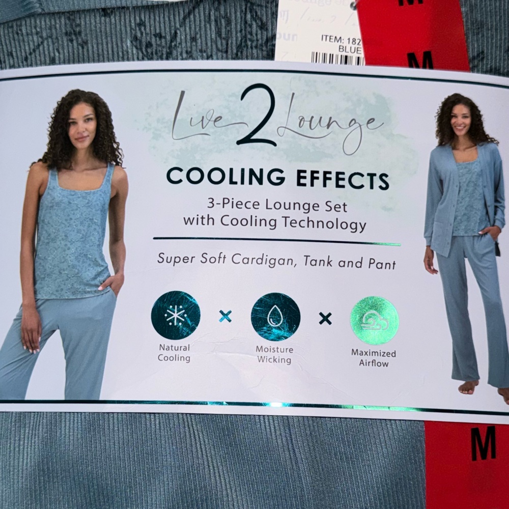 Live 2 Lounge Women's Blue Pajama Set 3 Piece Set. NWT